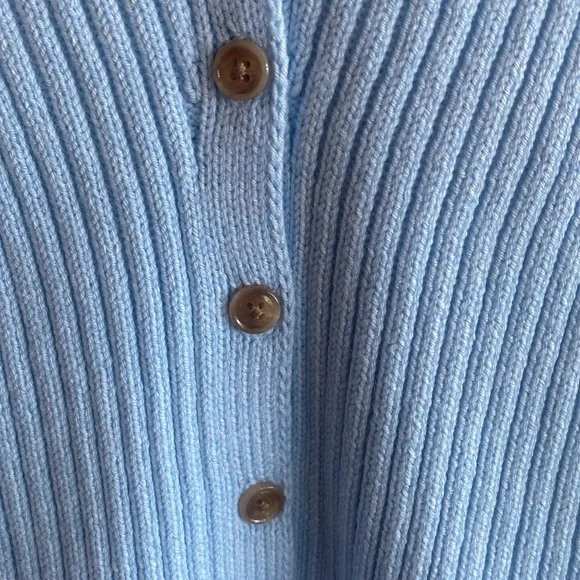 Jessica Simpson NWT Sleeveless Vneck Button Down Knit Sweater Vest Size medium - Picture 4 of 10